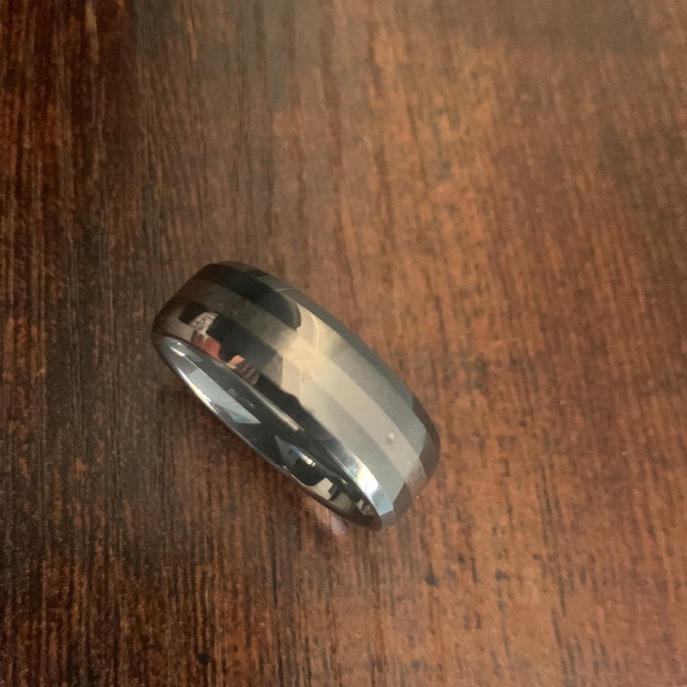 Benchmark Men’s Ring - Picture 8 of 8